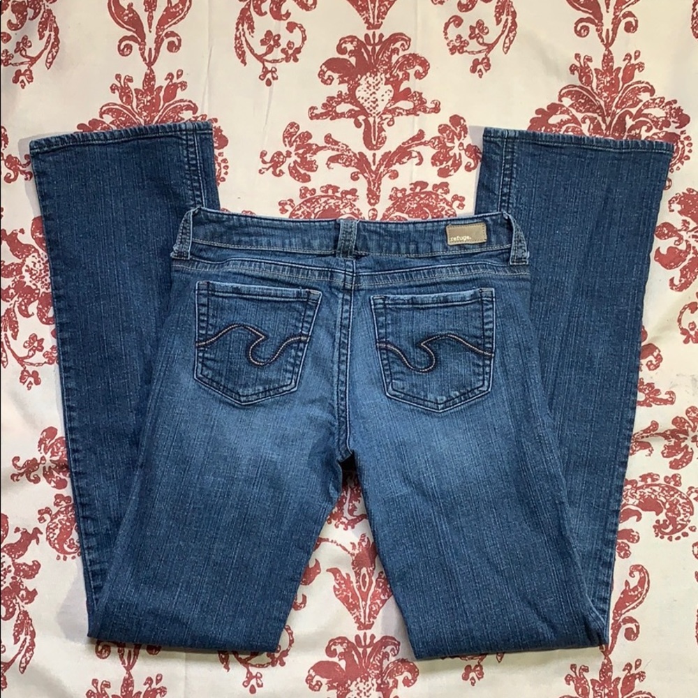Refuge. Jeans - Picture 4 of 6